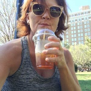 Meet your Posher, Angela